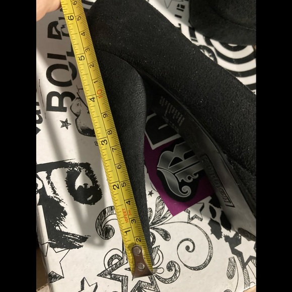 NWB - Brash Faux Suede Black Stiletto Pumps - Picture 3 of 5